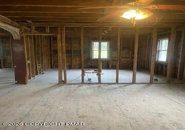 Photo 1 of Single family home for sale at 6017 Running Valley Rd, Stroudsburg, PA 18360 | MLS# PM-145713 | Listing updated on 2026-10-23