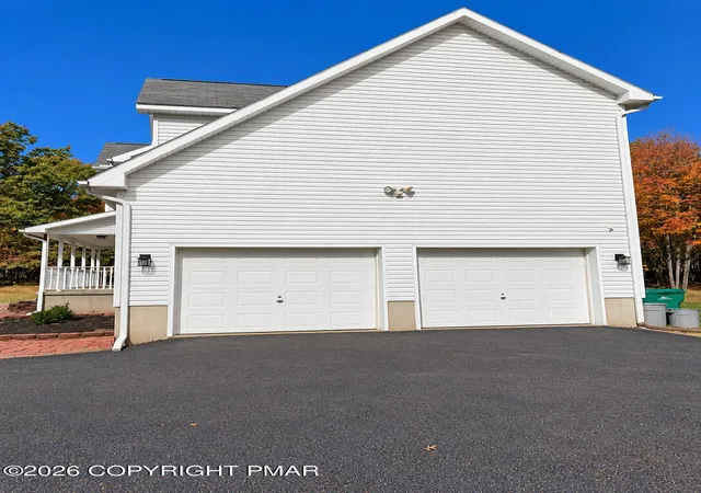 Photo 3 of Single family home for sale at 2338 Cheyenne Dr, Blakeslee, PA 18610 | MLS# PM-145726 | Listing updated on 2026-10-29
