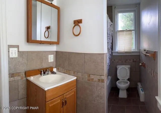 Photo 4 of House for sale at 809 Ann St, Stroudsburg, PA 18360 | MLS# PM-145817 | Listing updated on 2026-10-25