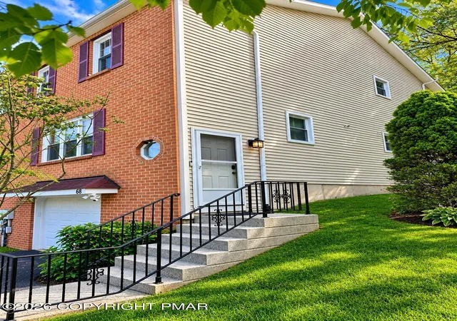 Photo 3 of Sale Pending at 68 Highlands Blvd, Easton, PA 18042 | MLS# PM-145768 | Listing updated on 2026-10-22