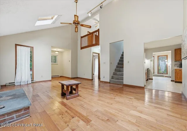 Photo 4 of Single family home for sale at 1121 Overlook Ct, Saylorsburg, PA 18353 | MLS# PM-145790 | Listing updated on 2026-10-21