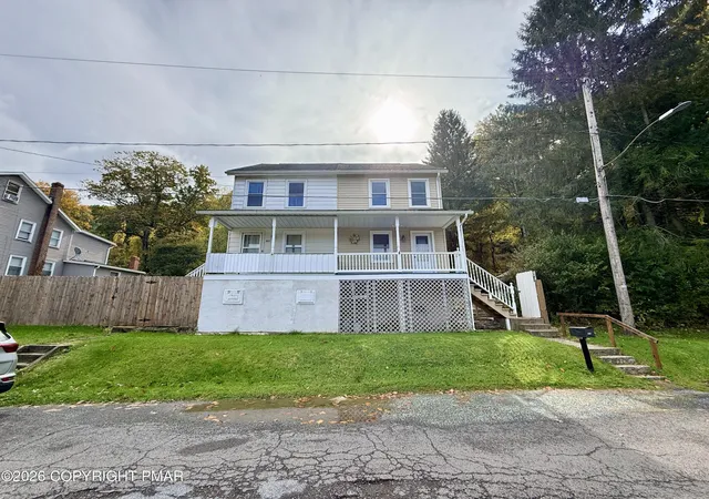 Photo 1 of Single family home for sale at 209 Yard St, Nesquehoning, PA 18240 | MLS# PM-145795 | Listing updated on 2026-10-28