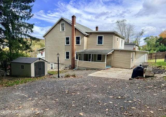 Photo 4 of Single family home for sale at 209 Yard St, Nesquehoning, PA 18240 | MLS# PM-145795 | Listing updated on 2026-10-28