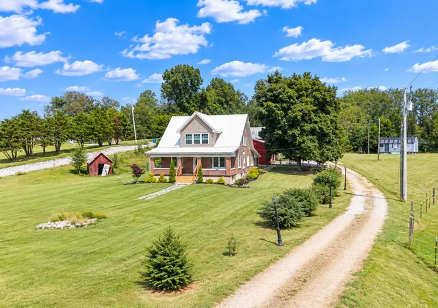 Photo 1 of Single family home for sale at 52 Wilson Loop, Science Hill, KY 42553 | MLS# 26010417 | Listing updated on 2026-09-27