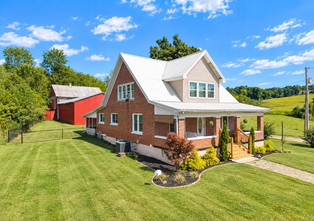 Photo 4 of Single family home for sale at 52 Wilson Loop, Science Hill, KY 42553 | MLS# 26010417 | Listing updated on 2026-09-27