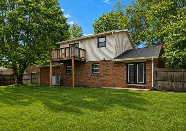 Photo 3 of Single family home for sale at 3706 Hickory Hl Dr, Somerset, KY 42503 | MLS# 26011769 | Listing updated on 2026-09-24