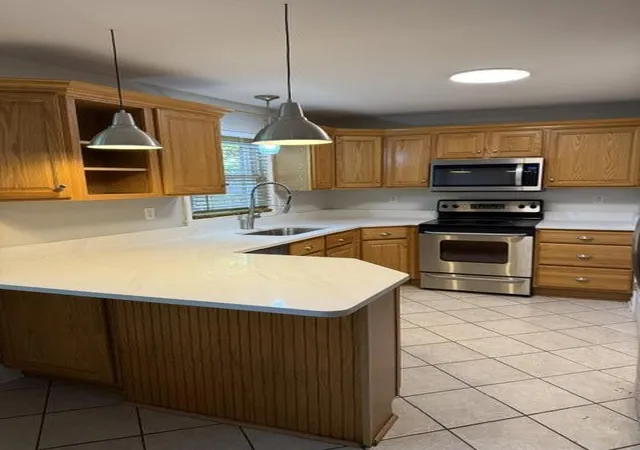 Photo 3 of Sale Pending at 208 N Lewis Ct, Georgetown, KY 40324 | MLS# 26018429 | Listing updated on 2026-09-25
