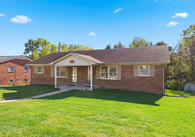 Photo 3 of House for sale at 3225 Mammoth Dr, Lexington, KY 40517 | MLS# 26029047 | Listing updated on 2026-10-21