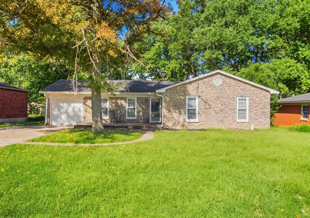 Single family home for sale at 147 Meadowbrook Dr, Frankfort, KY 40601 | MLS# 26013483