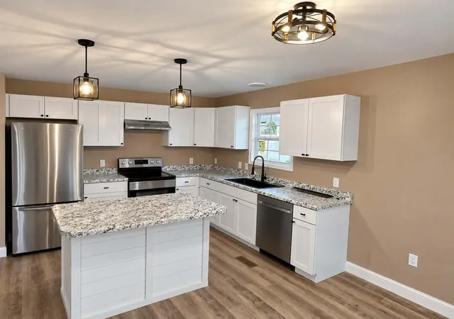 Photo 3 of Single family home for sale at 47 Riverview Rd, Irvine, KY 40336 | MLS# 26013774 | Listing updated on 2026-10-22
