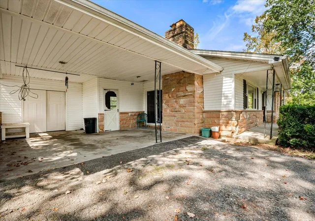 Photo 3 of Single family home for sale at 176 Marsee Trl, Corbin, KY 40701 | MLS# 26014129 | Listing updated on 2026-09-08