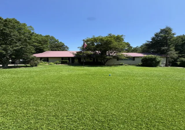 Photo 1 of Single family home for sale at 1717 N Friendship Rd, Paducah, KY 42001 | MLS# 26015335 | Listing updated on 2026-09-04