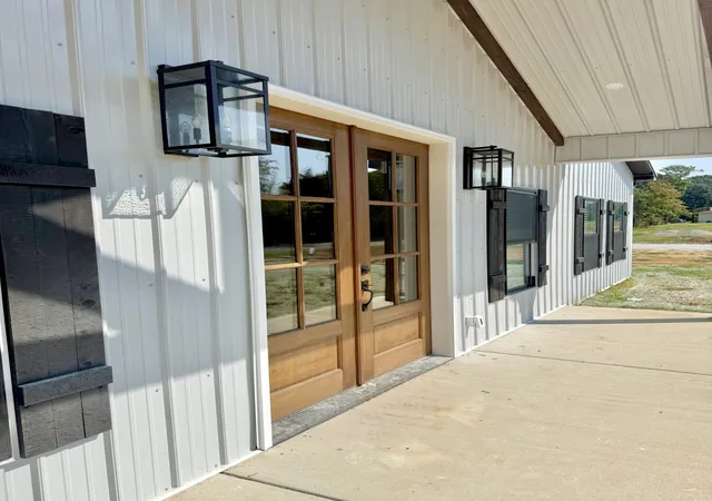 Photo 2 of Sale Pending at 5572 Antioch Rd, Hopkinsville, KY 42240 | MLS# 26015311 | Listing updated on 2026-09-15