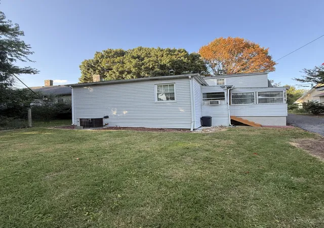 Photo 4 of Single family home for sale at 310 1/2 Richmond St, Lancaster, KY 40444 | MLS# 26024566 | Listing updated on 2026-09-10