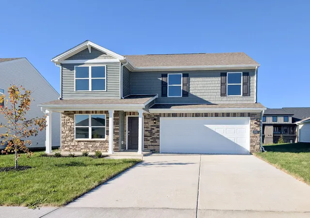 Photo 1 of Single family home for sale at 1045 Carriage Pl Dr, Richmond, KY 40475 | MLS# 26015825 | Listing updated on 2026-10-26