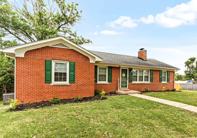 Photo 1 of Single family home for sale at 501 Nottaway Dr, Nicholasville, KY 40356 | MLS# 26022248 | Listing updated on 2026-09-26