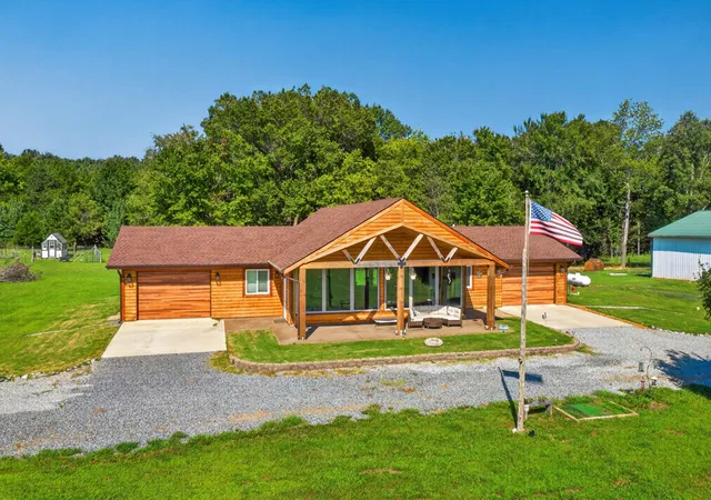 Photo 1 of Single family home for sale at 227 Whitetail Ln, Hazel, KY 42049 | MLS# 26017657 | Listing updated on 2026-09-08
