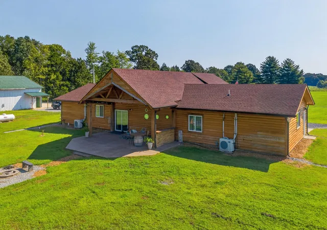 Photo 4 of Single family home for sale at 227 Whitetail Ln, Hazel, KY 42049 | MLS# 26017657 | Listing updated on 2026-09-08