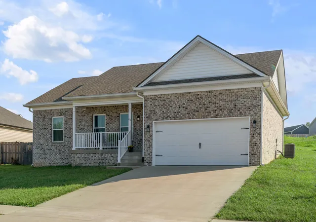 Photo 3 of Sale Pending at 111 Stone Ridge Dr, Frankfort, KY 40601 | MLS# 26024186 | Listing updated on 2026-09-04