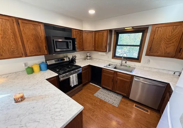 Photo 3 of Single family home for sale at 10471 US 62, Bardwell, KY 42023 | MLS# 26017666 | Listing updated on 2026-10-20