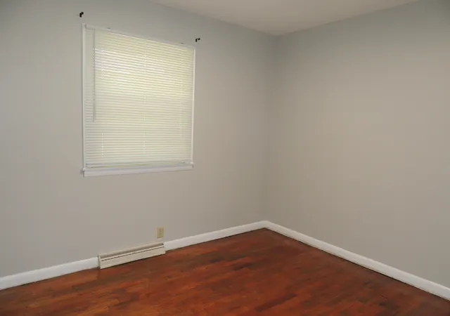 Photo 4 of Single family home for sale at 409 Macedonia Rd, Mayfield, KY 42066 | MLS# 26018135 | Listing updated on 2026-10-13