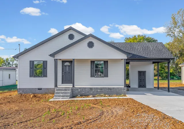 Photo 2 of Single family home for sale at 1461 Glass Ave, Hopkinsville, KY 42240 | MLS# 26018158 | Listing updated on 2026-10-14
