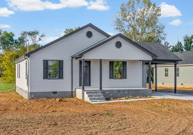 Photo 3 of Single family home for sale at 1461 Glass Ave, Hopkinsville, KY 42240 | MLS# 26018158 | Listing updated on 2026-10-14