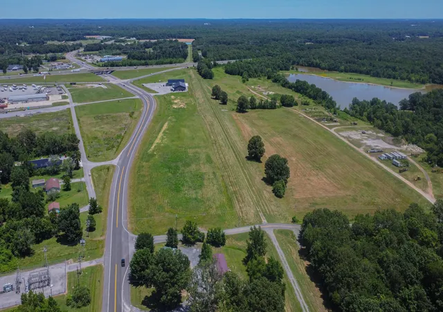 Photo 4 of Land for sale at Tract 5 John Puryear Dr, Paducah, KY 42001 | MLS# 26028802 | Listing updated on 2026-10-17