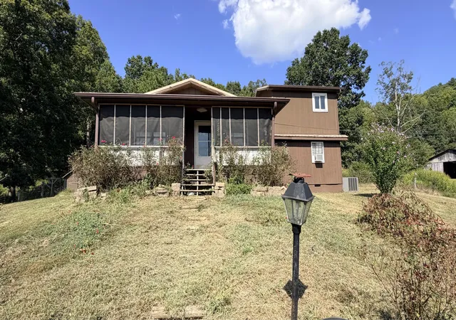 Photo 3 of Single family home for sale at 191 Slusher Cemetery Rd, Corbin, KY 40701 | MLS# 26023846 | Listing updated on 2026-10-02