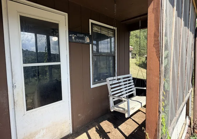 Photo 4 of Single family home for sale at 191 Slusher Cemetery Rd, Corbin, KY 40701 | MLS# 26023846 | Listing updated on 2026-10-02