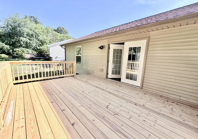 Photo 2 of Sale Pending at 416 Sideline Dr, Oak Grove, KY 42262 | MLS# 26018962 | Listing updated on 2026-09-10