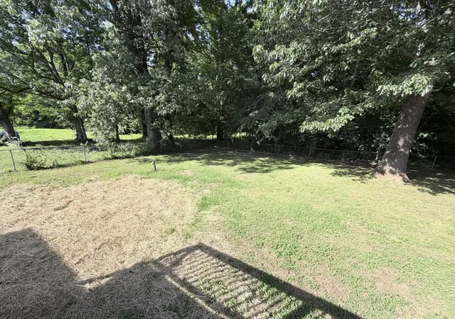 Photo 3 of Sale Pending at 416 Sideline Dr, Oak Grove, KY 42262 | MLS# 26018962 | Listing updated on 2026-09-10