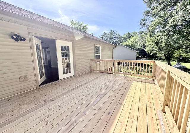 Photo 3 of Sale Pending at 416 Sideline Dr, Oak Grove, KY 42262 | MLS# 26018962 | Listing updated on 2026-09-10