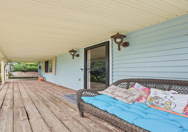 Photo 3 of Single family home for sale at 322 Spring Cut Cir, Corbin, KY 40701 | MLS# 26019307 | Listing updated on 2026-10-22