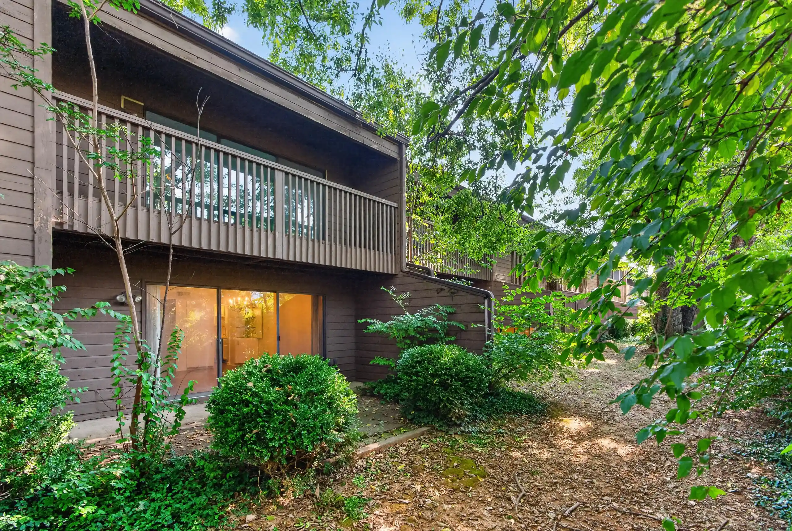 Listing Photo 2 - Condo for sale in 750 Shaker Dr located at 750 Shaker Dr, Lexington, KY 40504 - Unit #207