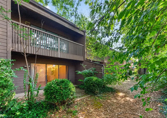Photo 2 of Condo for sale at 750 Shaker Dr #207, Lexington, KY 40504 | MLS# 26027286 | Listing updated on 2026-10-20