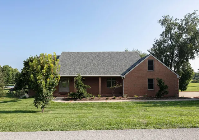 Photo 2 of Single family home for sale at 152 Treetop Ct, Georgetown, KY 40324 | MLS# 26023848 | Listing updated on 2026-09-03