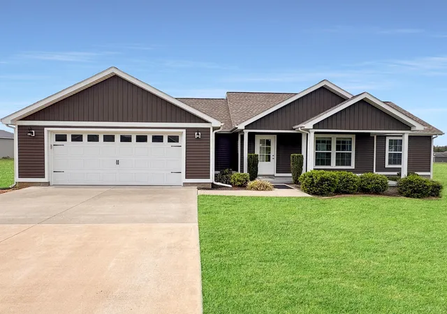Single family home for sale at 281 John Purdom Dr, Almo, KY 42020 | MLS# 26026933