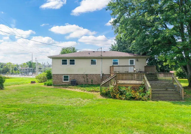Photo 4 of Single family home for sale at 50 Hickory Ln, Berea, KY 40403 | MLS# 26024535 | Listing updated on 2026-09-28