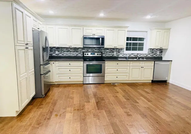 Photo 3 of Single family home for sale at 87 Hurley Ln, London, KY 40744 | MLS# 26020056 | Listing updated on 2026-09-11