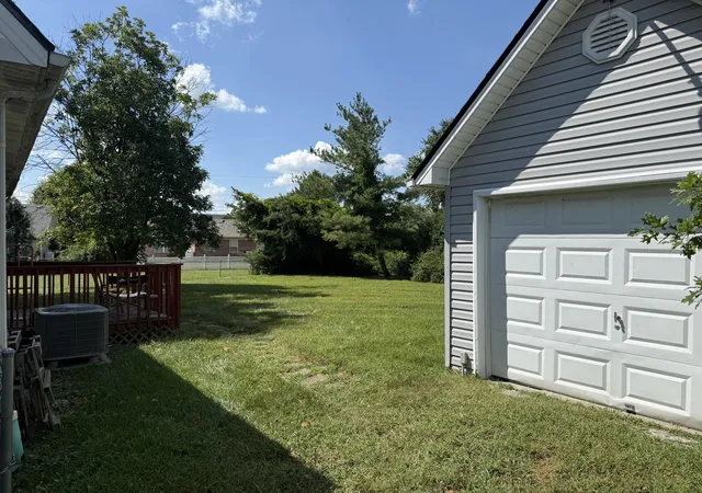 Photo 3 of Single family home for sale at 137 Cassius Ct, Berea, KY 40403 | MLS# 26020125 | Listing updated on 2026-09-03
