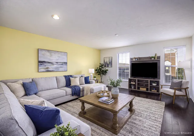Listing Photo 4 - Condo for sale in building located at 2332 Aristocracy Cir, Lexington, KY 40509