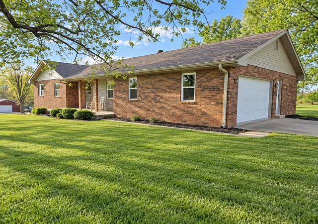 Photo 2 of Single family home for sale at 18 Ash Dr, Nancy, KY 42544 | MLS# 26025217 | Listing updated on 2026-09-14