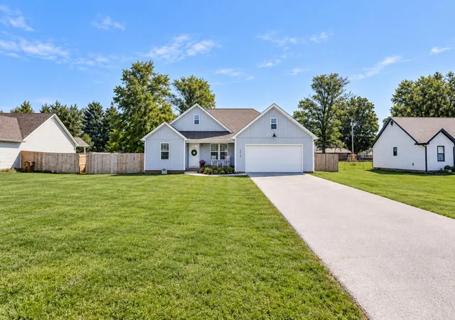 Photo 3 of Sale Pending at 218 Dean Dr, Harrodsburg, KY 40330 | MLS# 26020833 | Listing updated on 2026-10-13