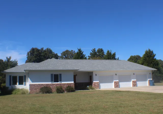 Photo 1 of Single family home for sale at 105 Cedar Crk Cvs, Kevil, KY 42053 | MLS# 26020679 | Listing updated on 2026-10-10