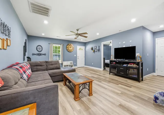 Photo 3 of Single family home for sale at 15 Co Rd 1138, Arlington, KY 42021 | MLS# 26025356 | Listing updated on 2026-09-15