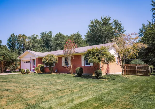 Photo 1 of Single family home for sale at 205 S Benson Rd, Frankfort, KY 40601 | MLS# 26021434 | Listing updated on 2026-09-30