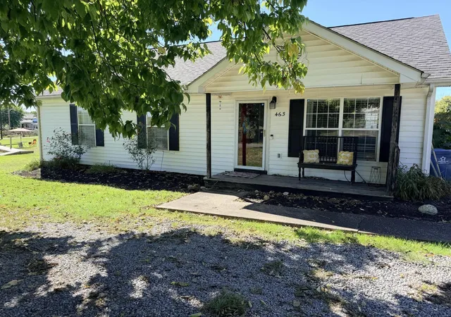 Photo 1 of Single family home for sale at 463 S 2nd St, Danville, KY 40422 | MLS# 26023754 | Listing updated on 2026-10-22