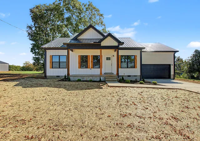 Single family home for sale at 563 Heltsley Rd, Lewisburg, KY 42256 | MLS# 26021913