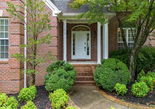 Photo 3 of Single family home for sale at 70 Barrington Cir, Paducah, KY 42003 | MLS# 26023899 | Listing updated on 2026-09-14
